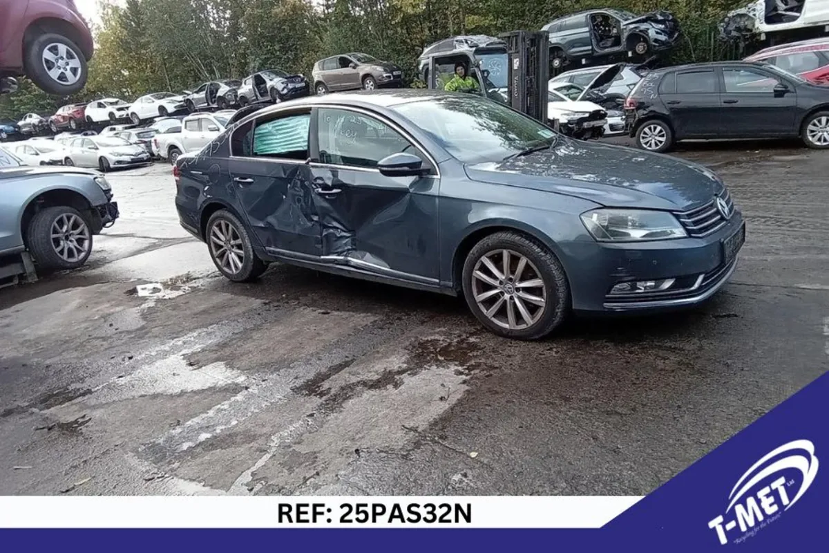 2013 VOLKSWAGEN PASSAT BREAKING FOR PARTS - Image 3