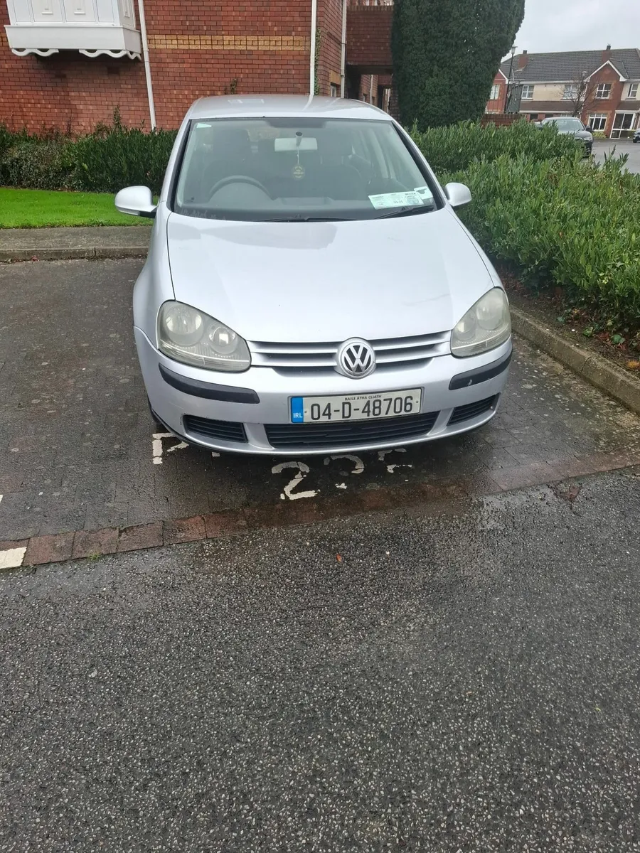 Volkswagen Golf 2004 - Image 1