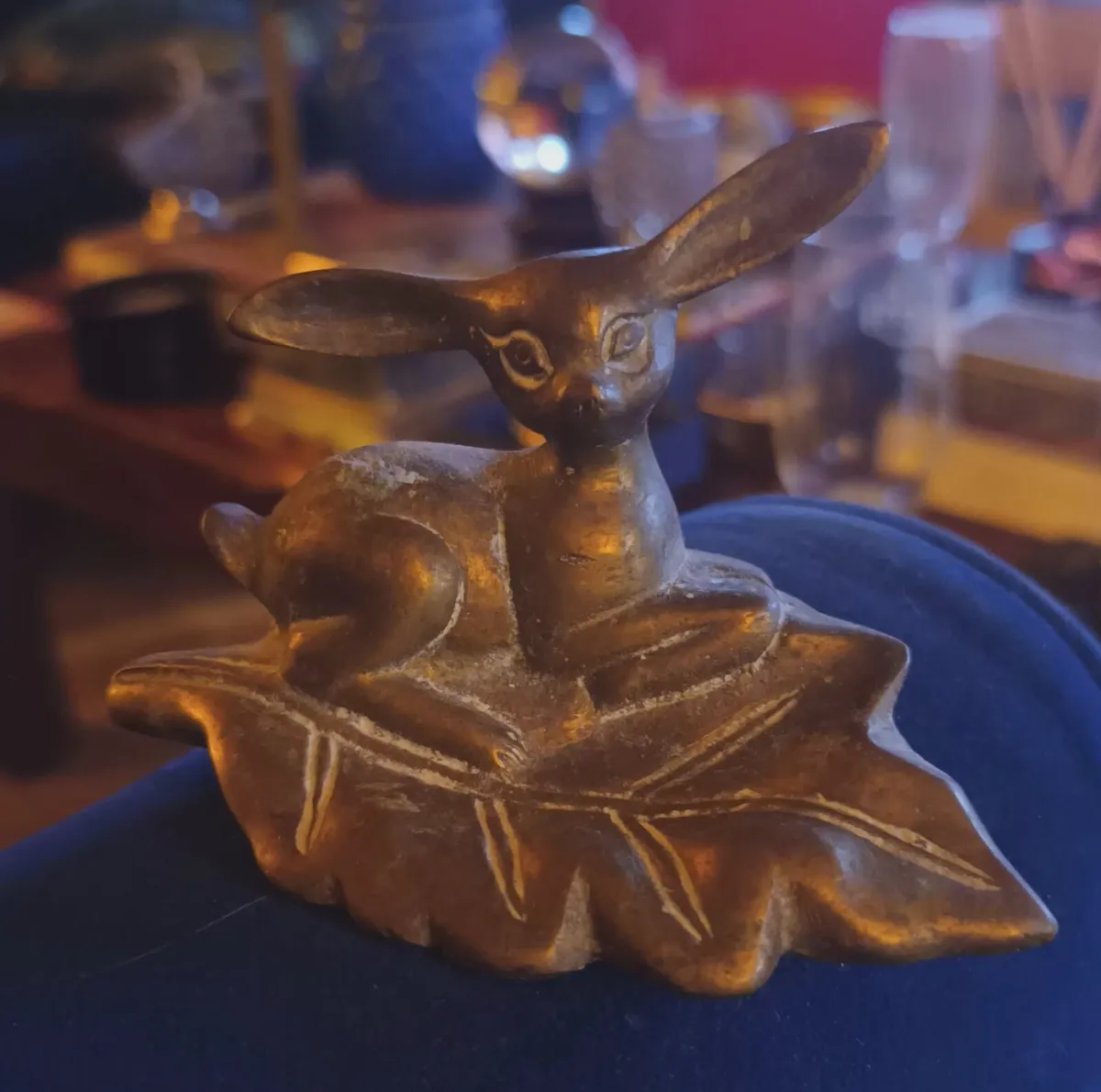 Brass ornament, deer, D18 post 6e - Image 1