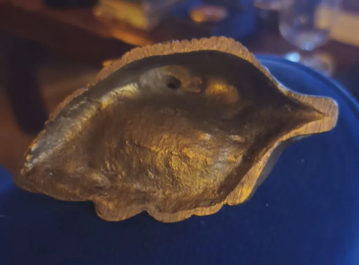 Brass ornament, deer, D18 post 6e - Image 2