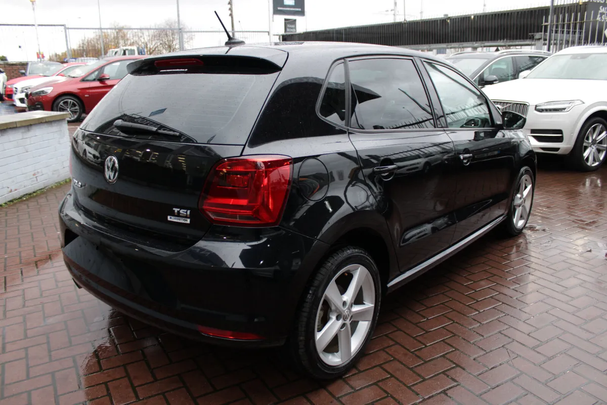 1.2TSI HIGHLINE PLUS HATCH 5DR AUTOMATIC - Image 4