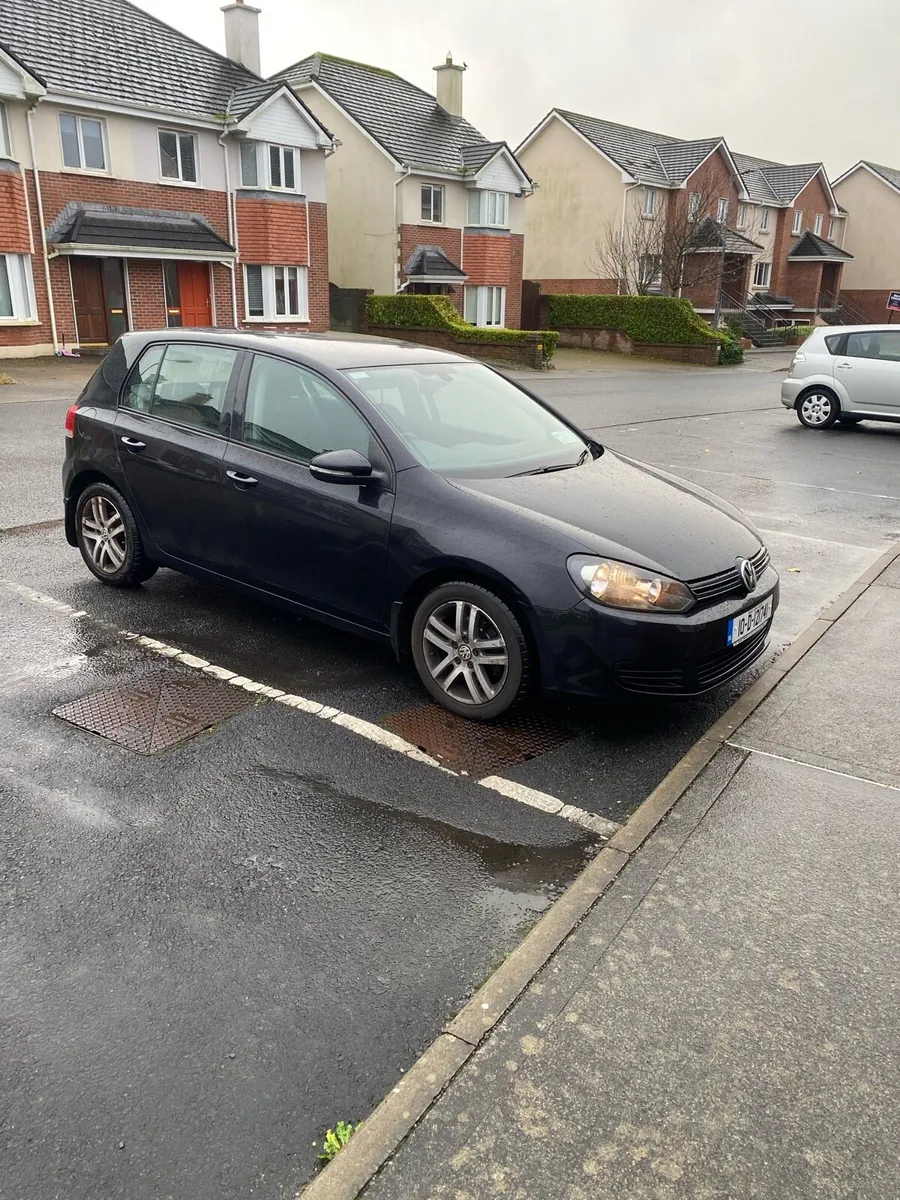 2010 golf automatic 1.6 tdi taxed & tested - Image 1