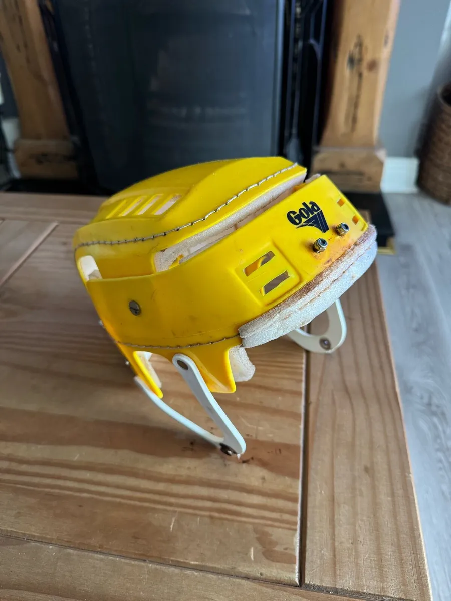 Gola Hurling helmet - Image 1