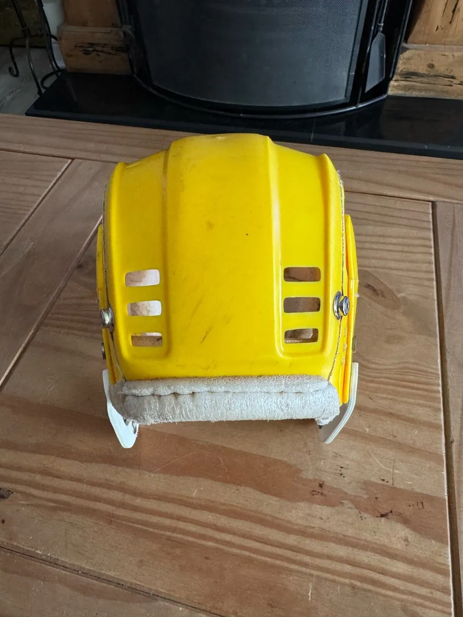 Gola Hurling helmet - Image 3