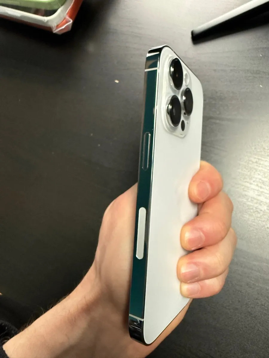 iPhone 14 Pro 256GB perfect condition - Image 3