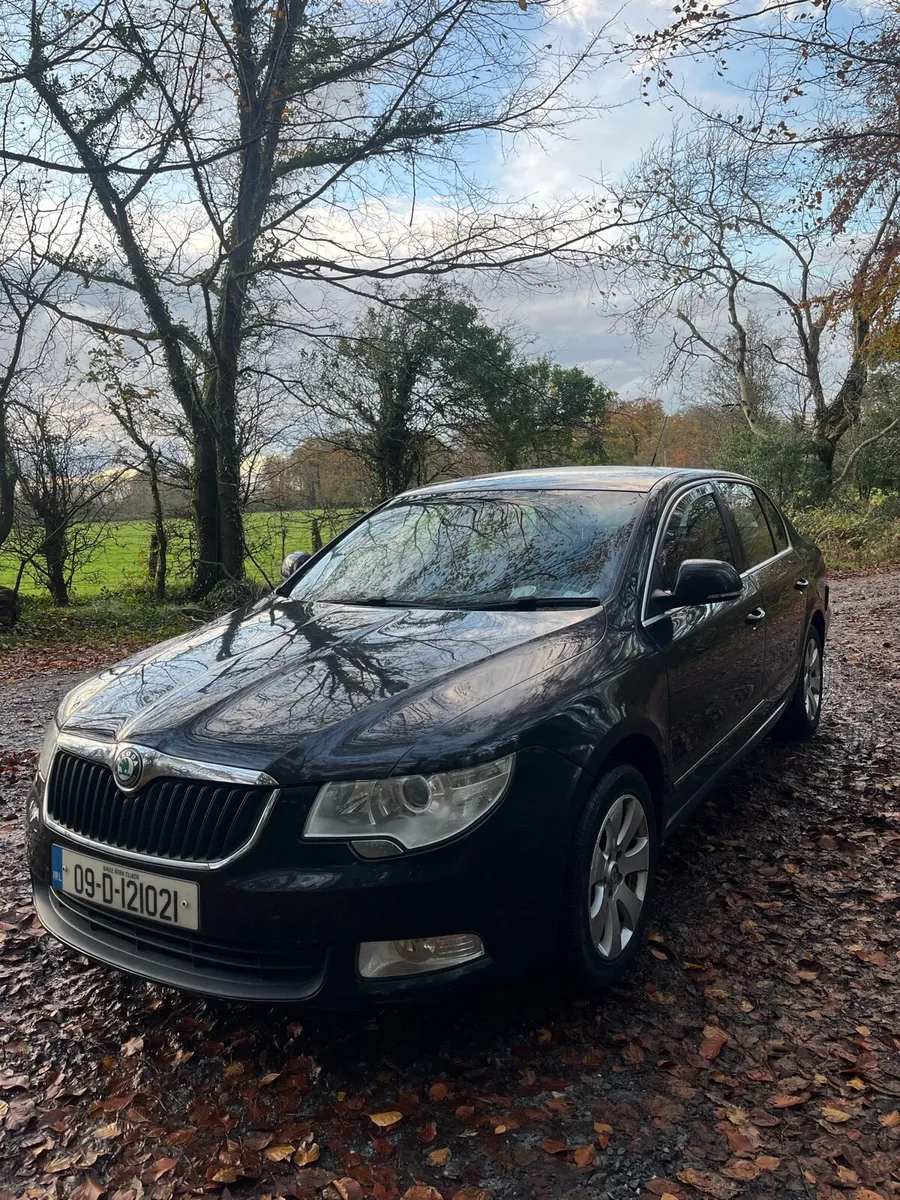 Skoda Superb 2009 - Image 1