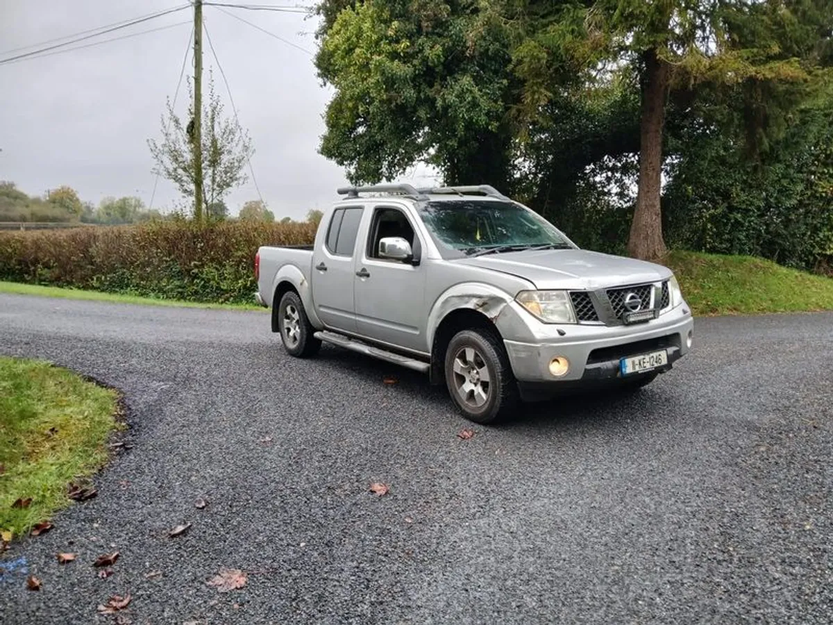 2011 Nissan Navara 2.5 Crewcab - Image 3
