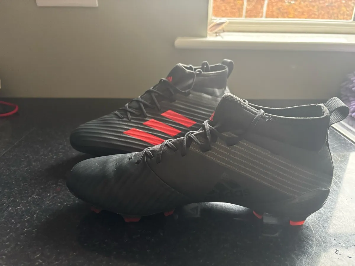 Football boots - Image 3