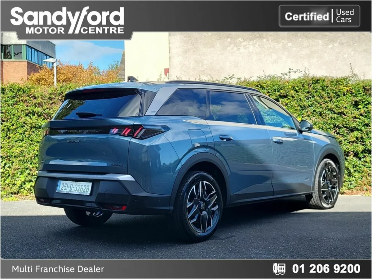 Peugeot 5008 1.2 Hybrid 136bhp E-DCS6 Allure - Image 4