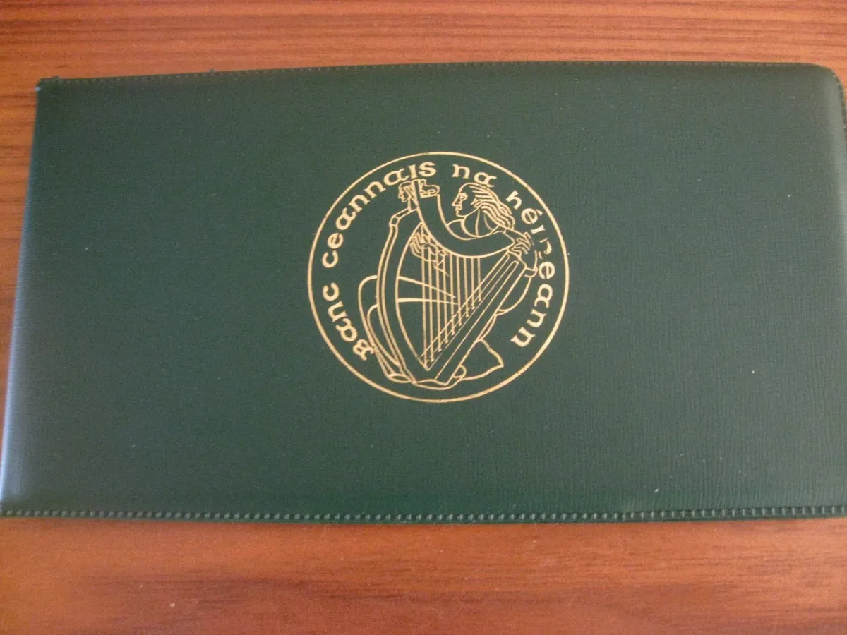 Banc Ceannais na hEireann Coin Set - Image 3