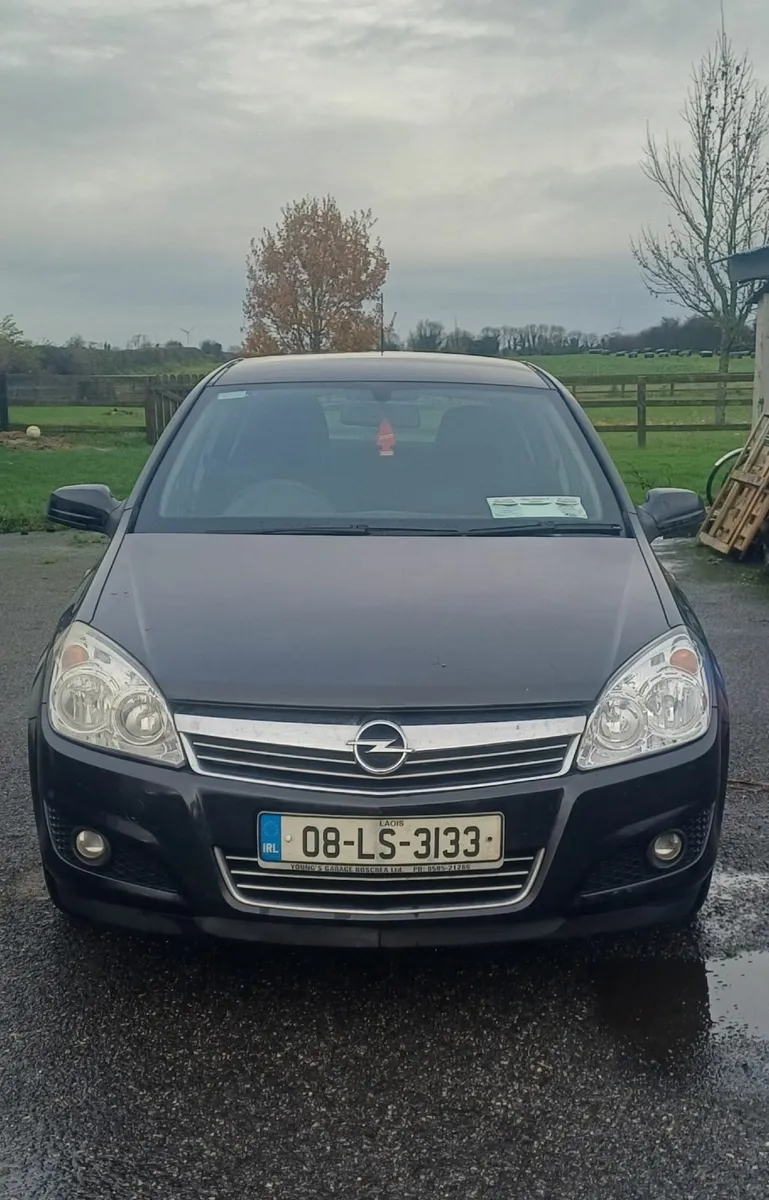 Opel Astra 2008 - Image 1