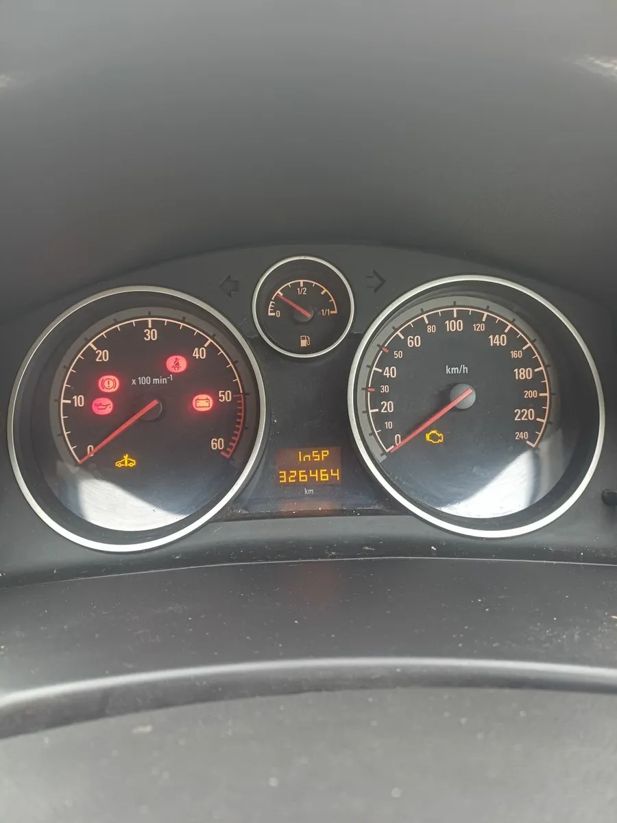 Opel Astra 2008 - Image 3
