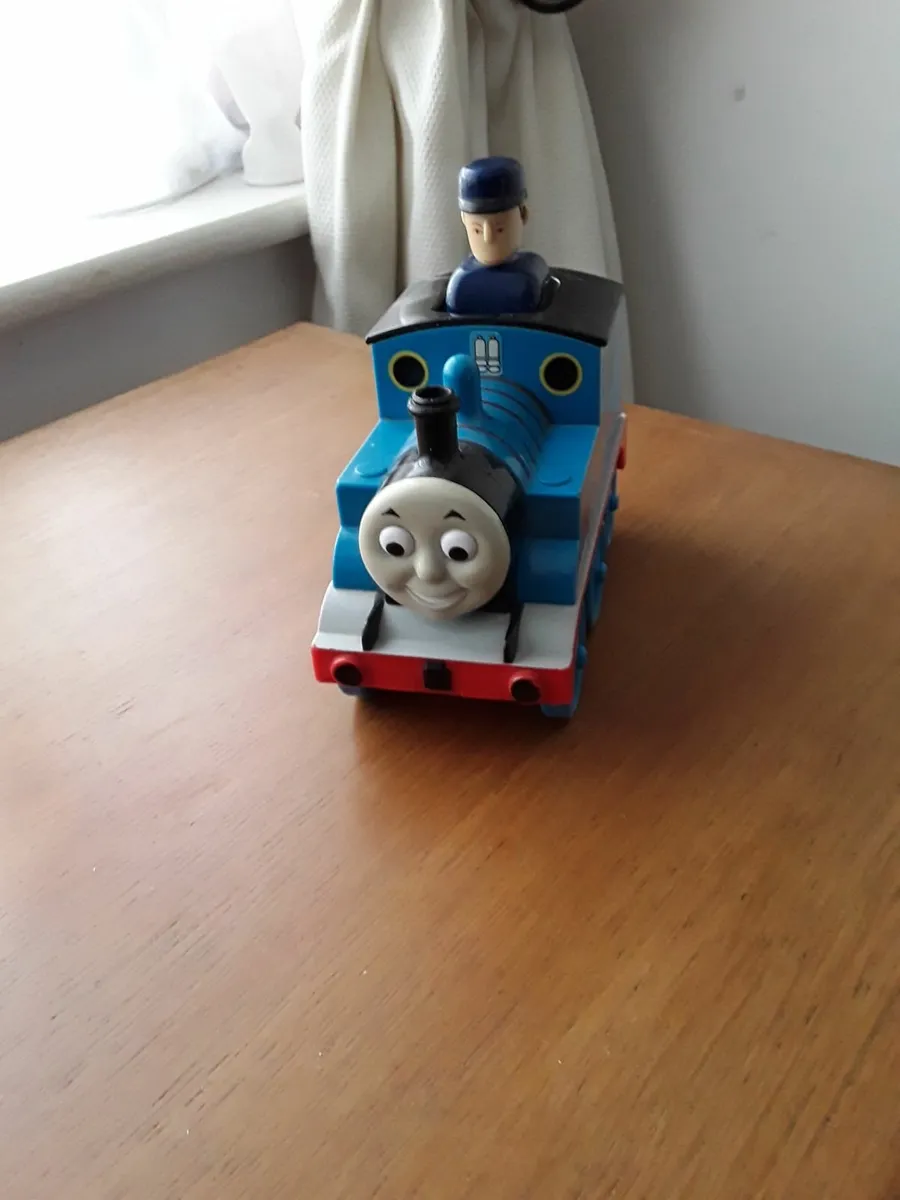 Small toy Thomas the Tank Engine new condition - Image 1