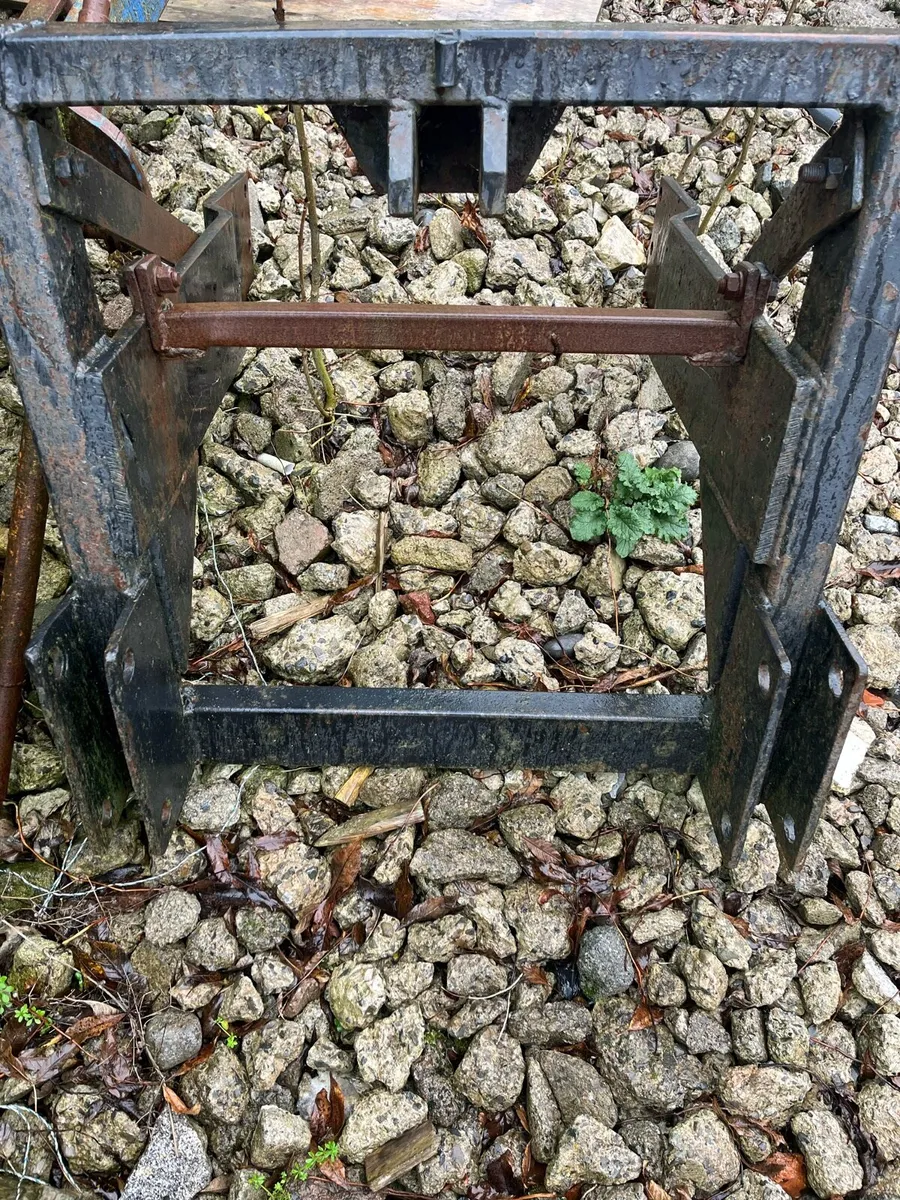 Front frame for tm new Holland - Image 1