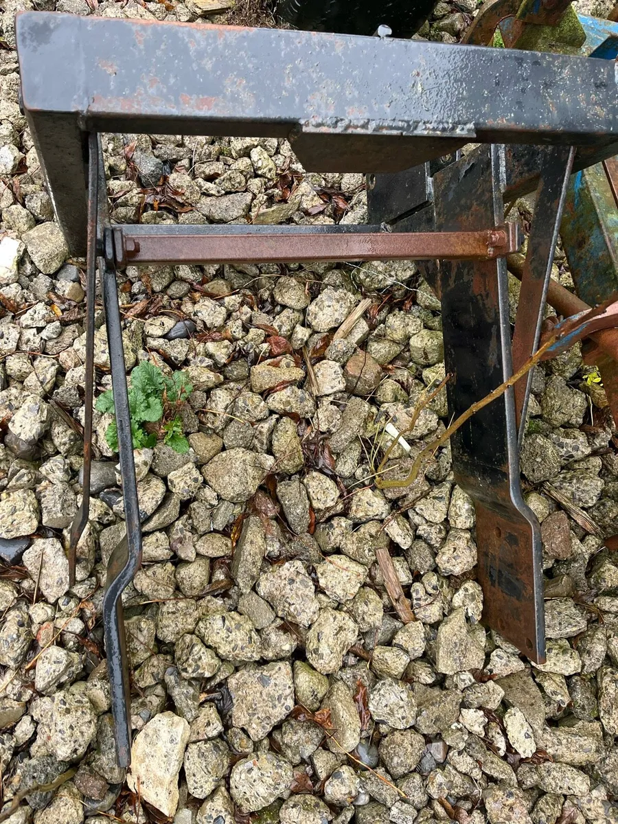 Front frame for tm new Holland - Image 2