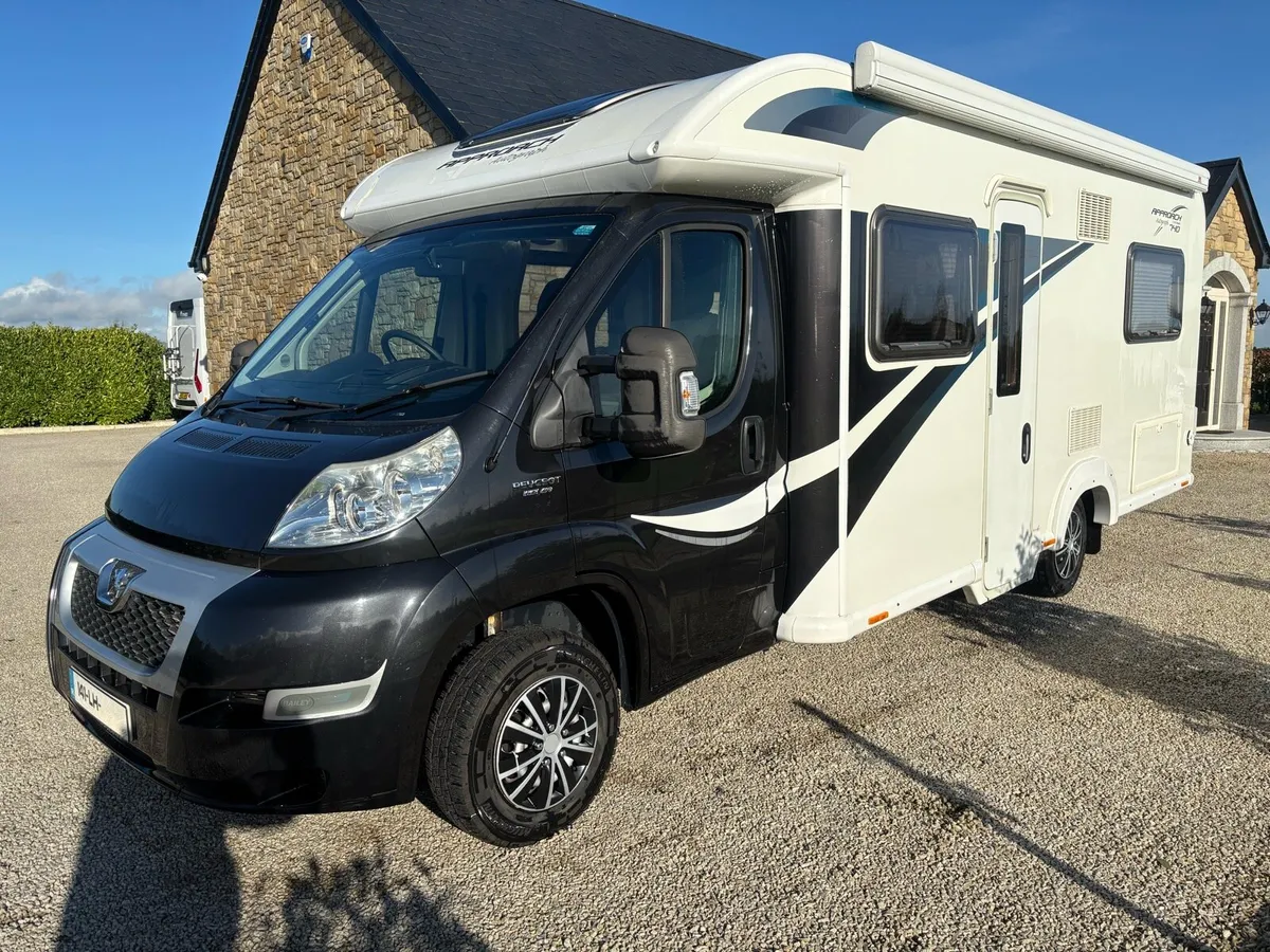 BAILEY APPROACH AUTOGRAPH 4x BERTH / LOW MILEAGE - Image 3