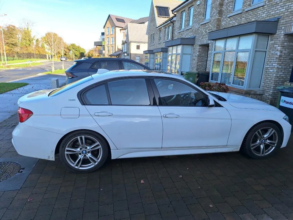 BMW 330e 161-Plate Plug-In Hybrid – White – ~98 - Image 1