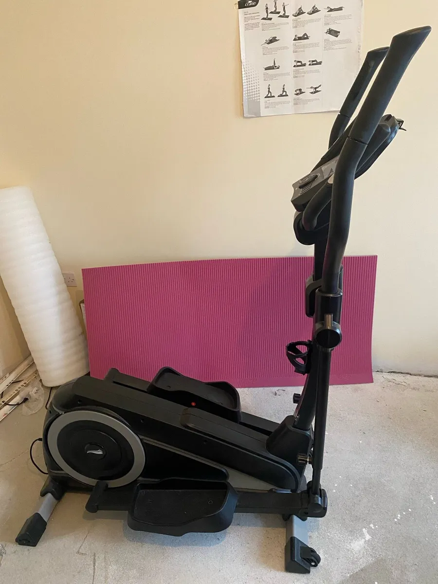 Cross trainer - Image 2