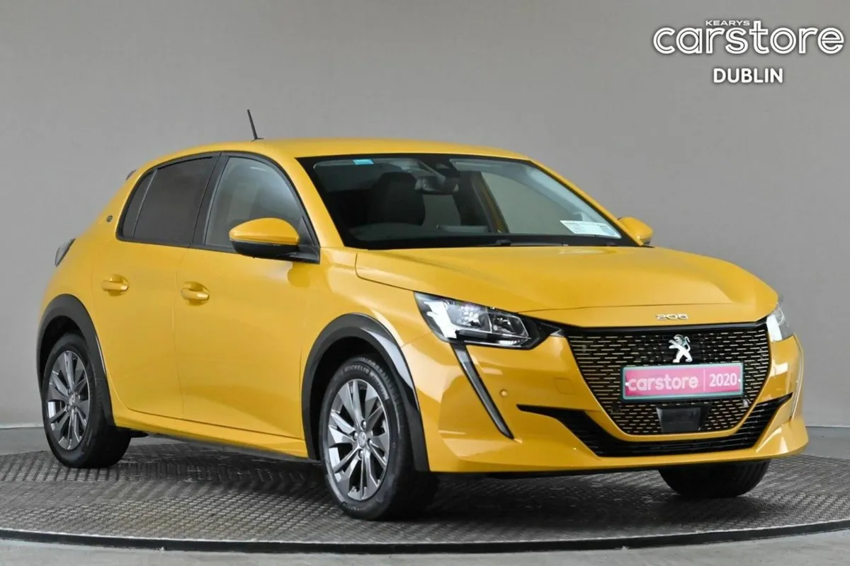 Peugeot 208 E-ALLURE 100KW 136BHP - Image 1