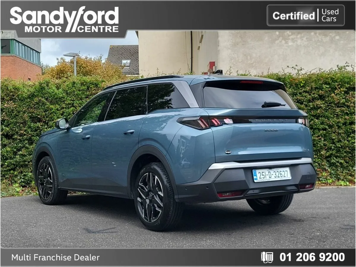 Peugeot 5008  ALLURE 1.2 MHEV **AUTO**136bhp E-DCS - Image 4
