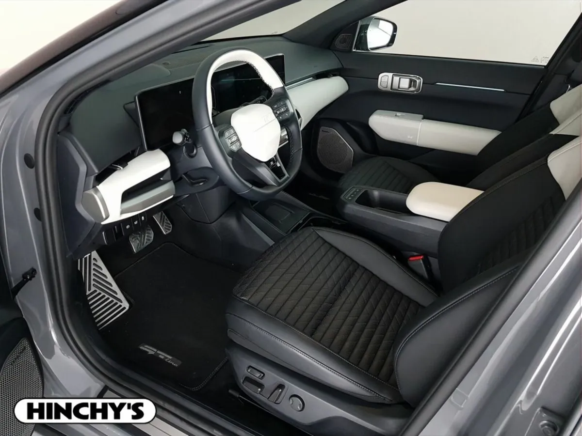 Kia EV4 Fastback - Image 4