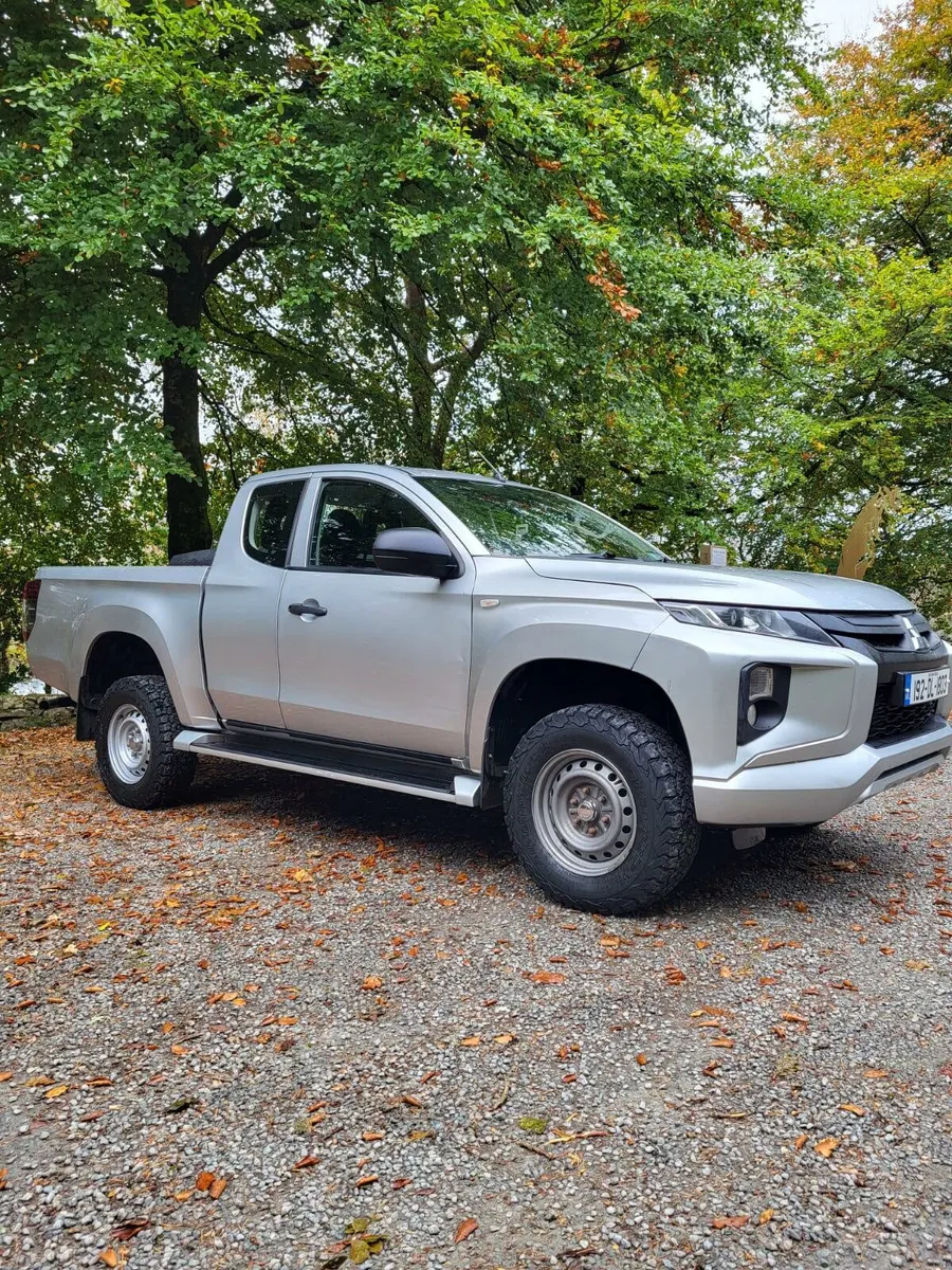 Mitsubishi L200 - Image 2