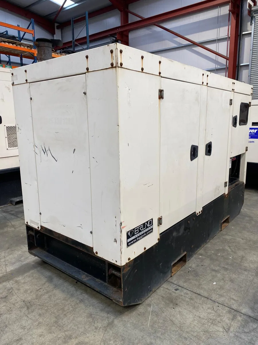 2013 BRUNO GX111F 100KVA 3PH SILENCED GENERATOR - Image 3