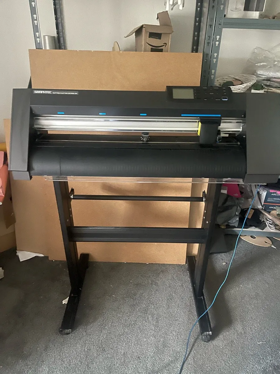 Graphtec ce 700-60 vinyl cutter - Image 4