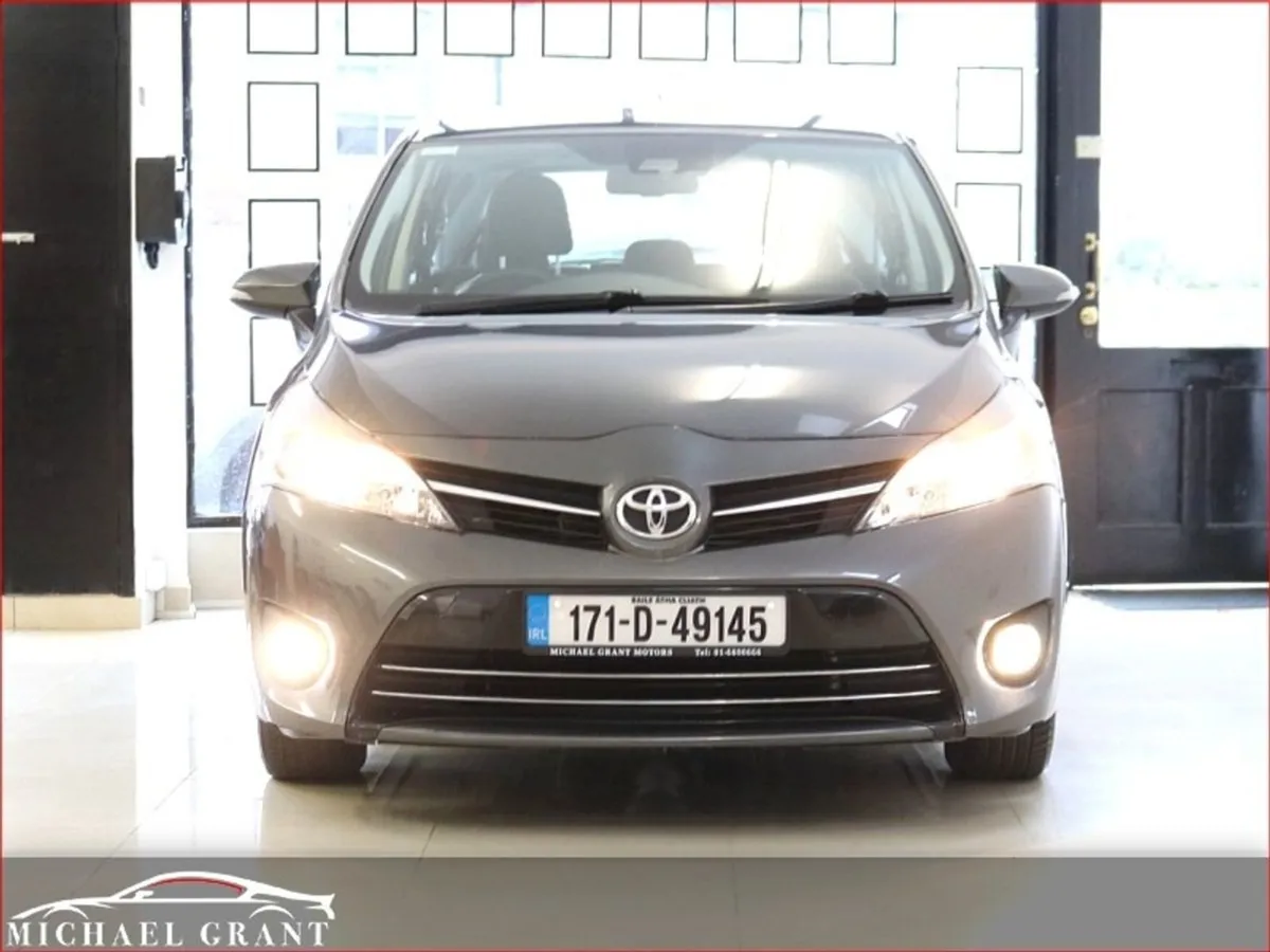 Toyota Verso 7 Seater 1.6 D-4d 112 BHP Aura / Onl - Image 2