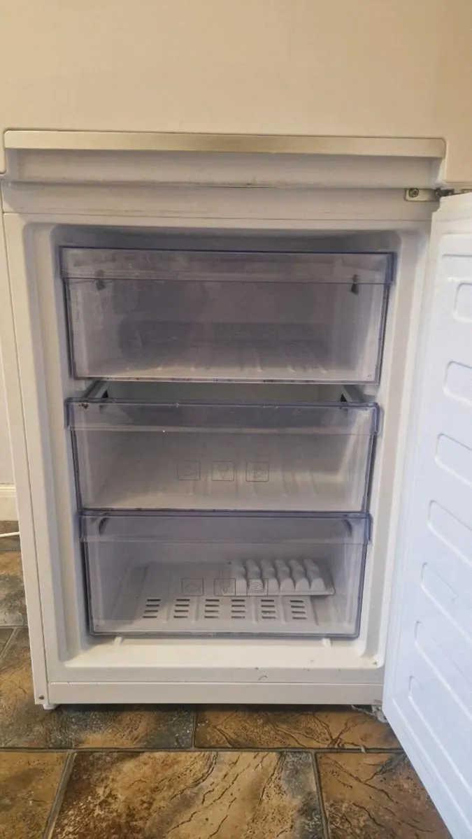 Beko Fridge/Freezer - Image 2
