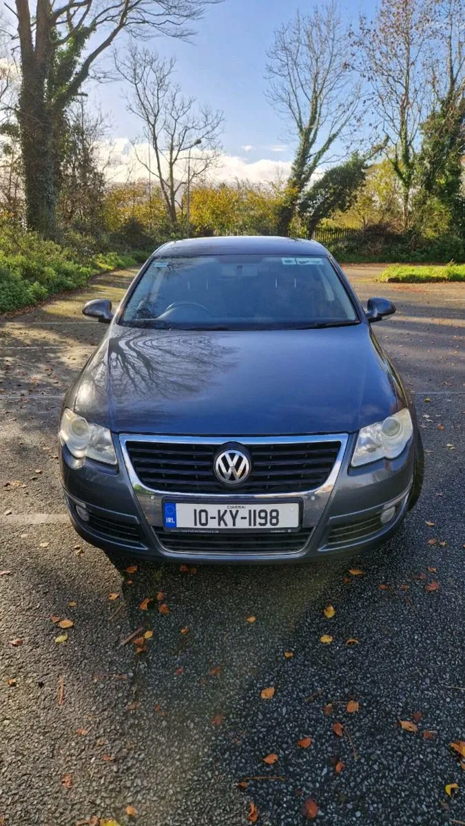 VOLKSWAGEN PASSAT - Image 2