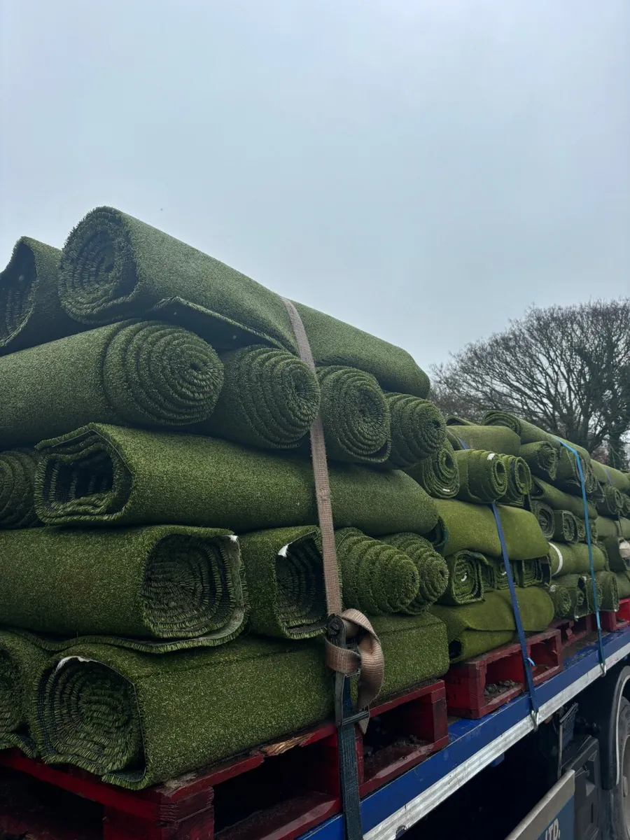 Astro turf for sale - Image 1