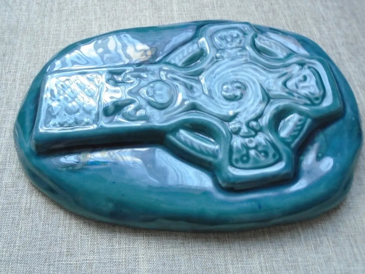 Gallen Cross, Pottery, Wall plaque,Home decor - Image 4