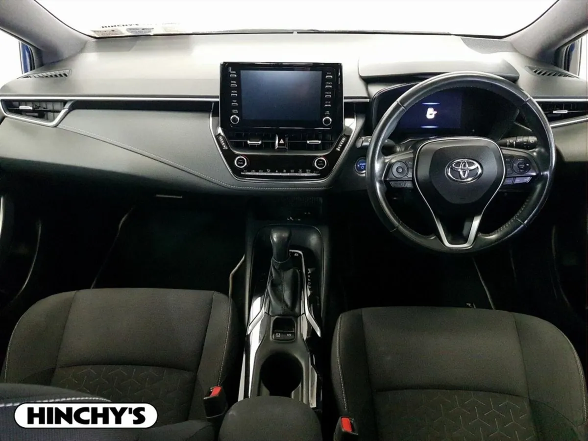 Toyota Corolla 1.8 Hybrid Luna Hatchback - Image 3