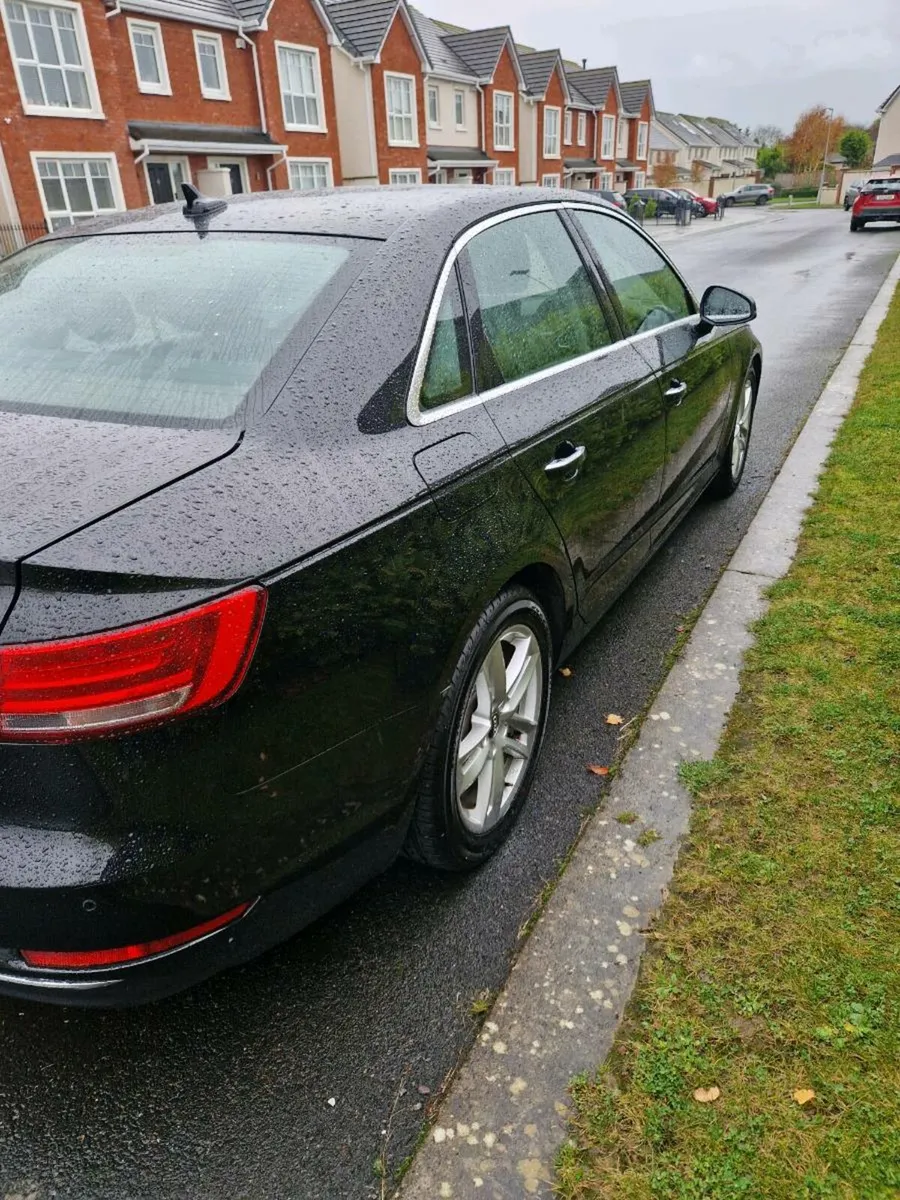 Audi A4 - Image 2