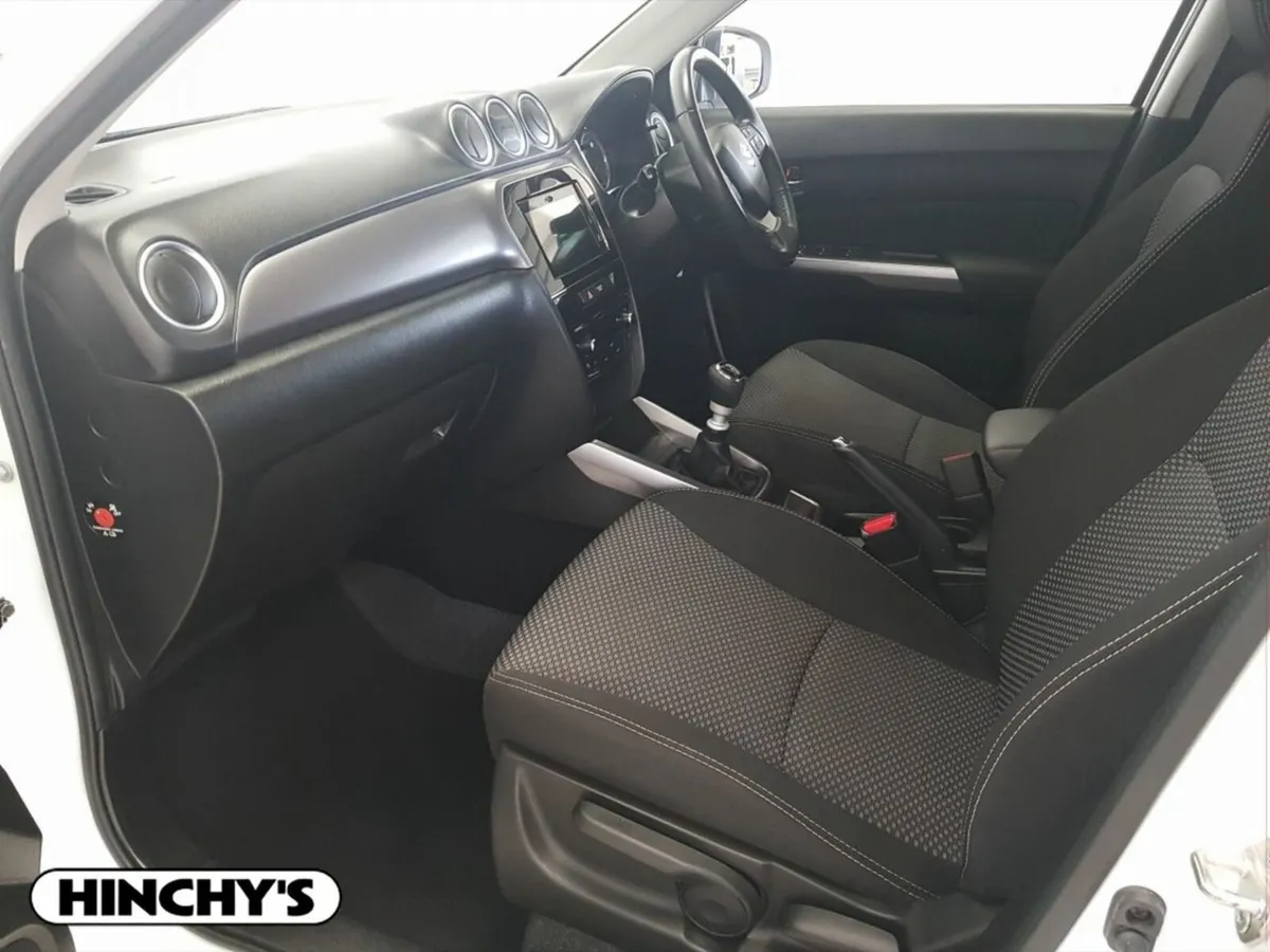 Suzuki Vitara 1.4 Hybrid SZ4 MT - Image 4