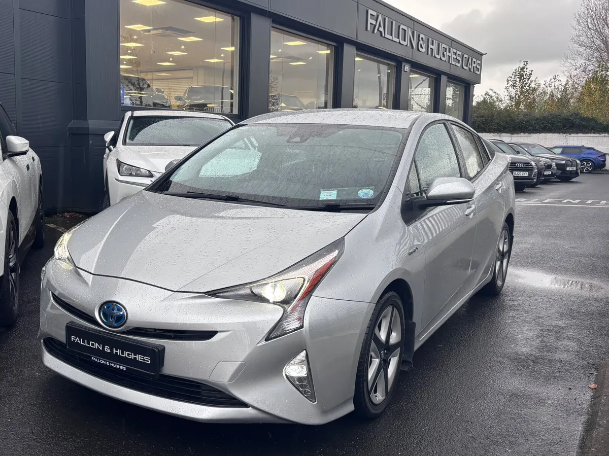TOYOTA PRIUS HYBRID LUXURY 4DR AUTO - Image 1