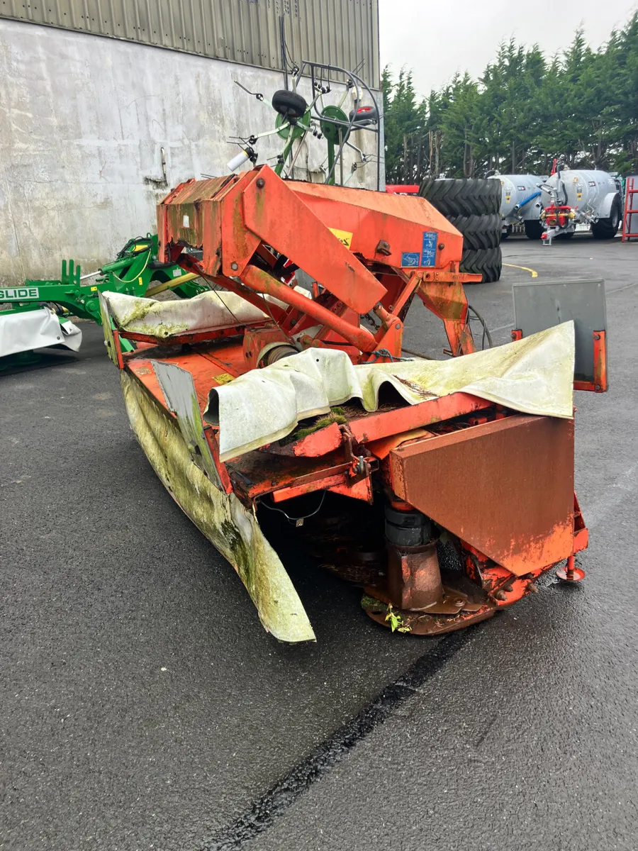 Kuhn Front Mower - Image 1
