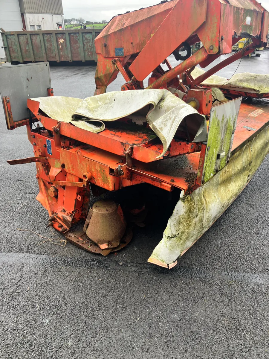 Kuhn Front Mower - Image 3