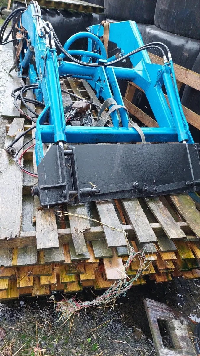 Tanco 978 Loader - Image 4