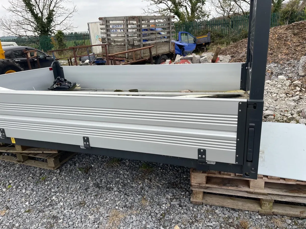 Brand new bison light weight body - Image 1