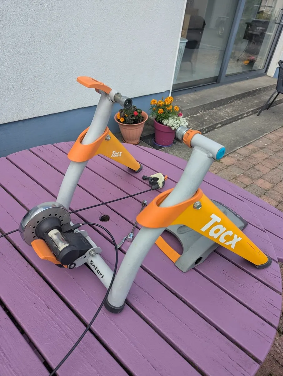 Tacx Indoor Cycle Trainer - Image 3