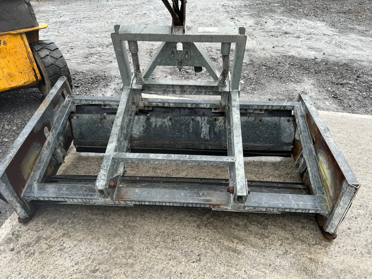 2019 Storth MS650 Galvanised Yard Scraper - Image 1