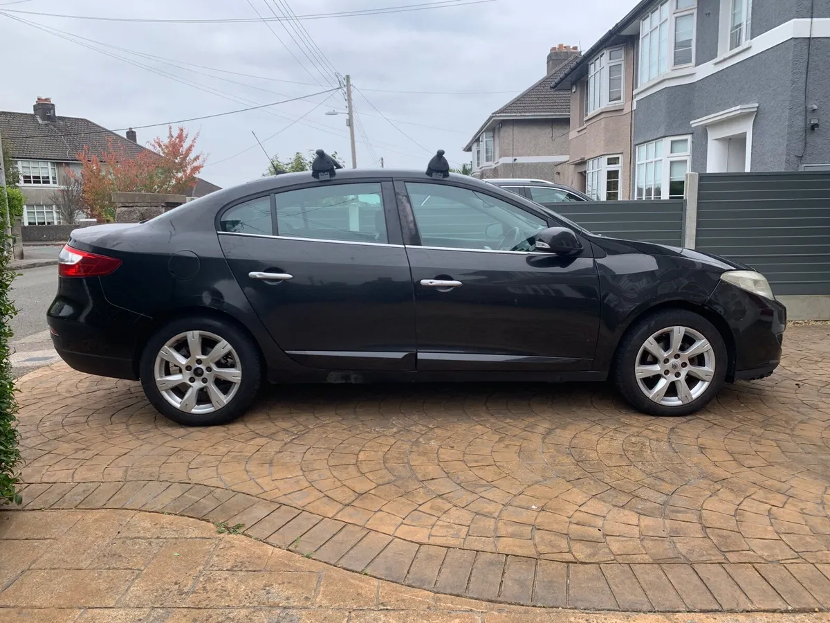 Renault Fleunce 2010 - Image 2