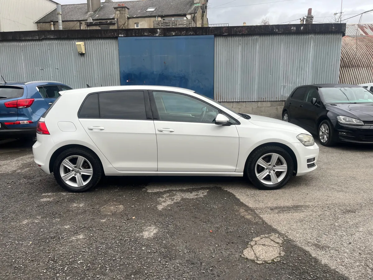 2015 VOLKSWAGEN GOLF, COMFORTLINE - Image 2