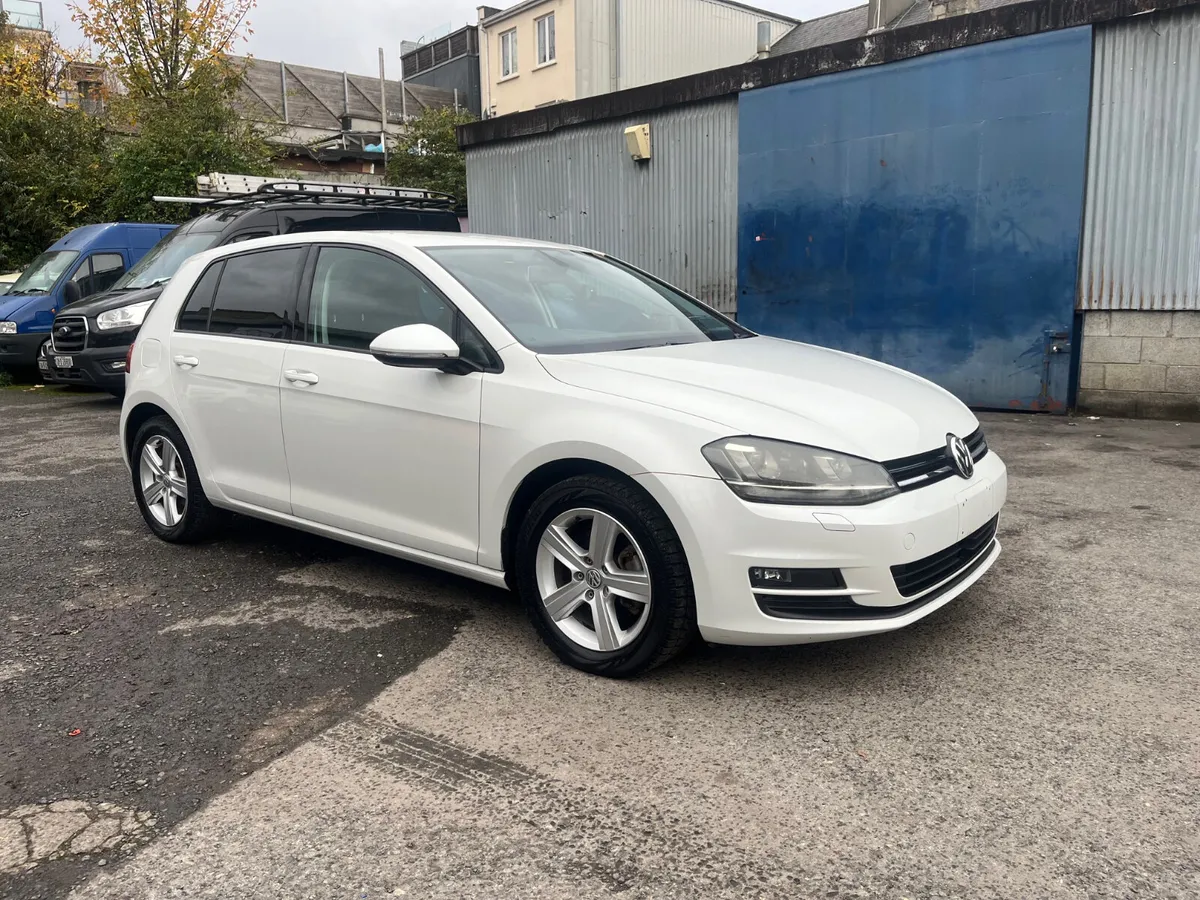 2015 VOLKSWAGEN GOLF, COMFORTLINE - Image 1