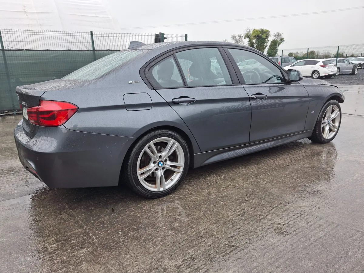 2017 BMW 3 Series  M-Sport  330E - Image 4