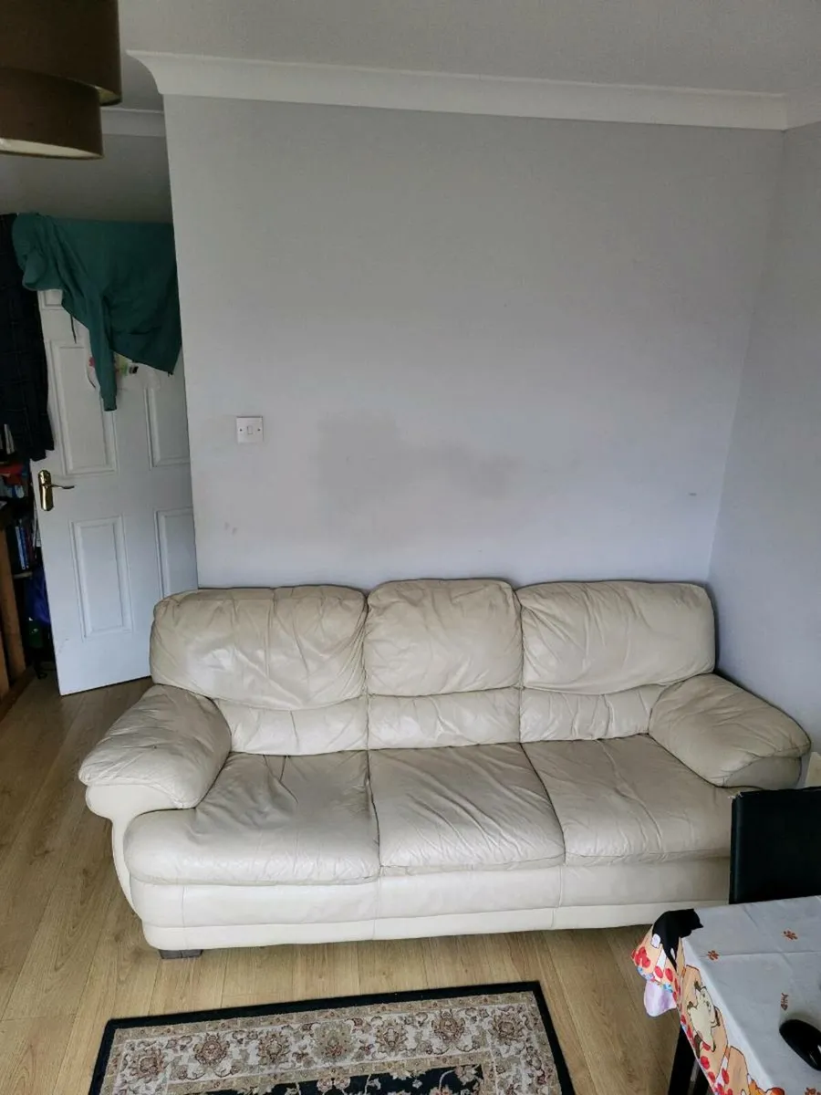 Three Seater Couch Leather - Image 2