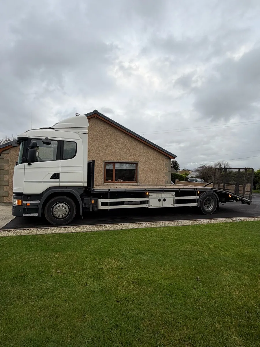 Scania G280 beavertail plant lorry - Image 2