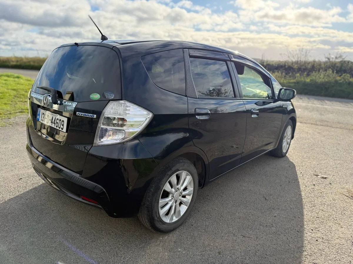 131 Honda fit Jazz Hybrid Auto 1.3 New NCT & Tax - Image 4